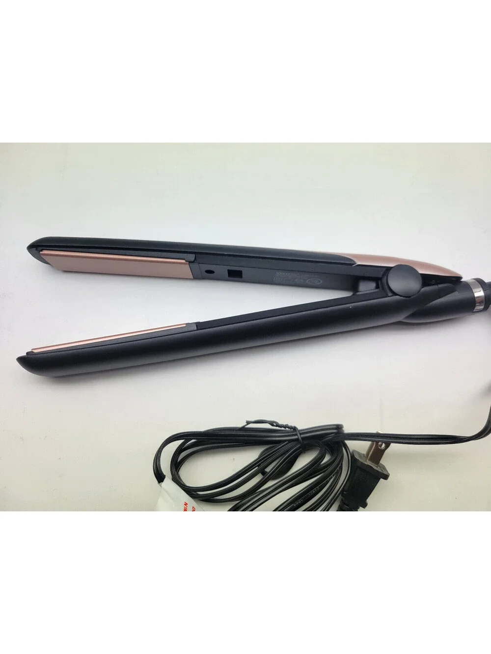 Vivitar 1 inch Ceramic Tourmaline Flat Iron Rose Gold PG8110-RG    **NWOB**